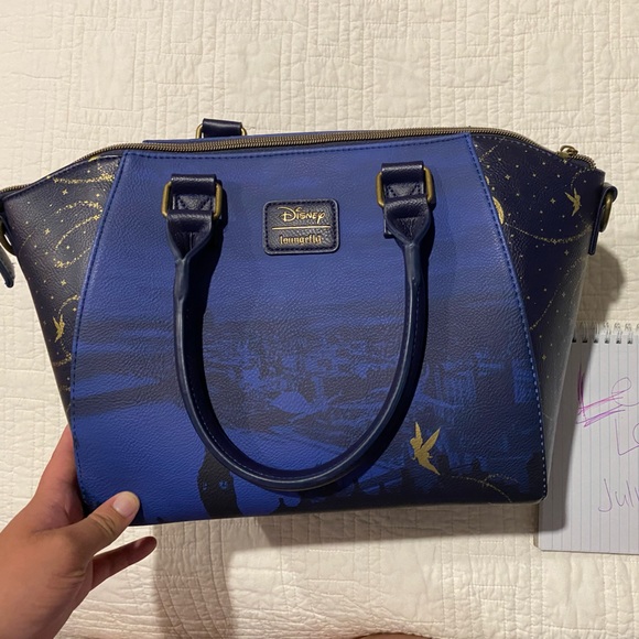 Peter Pan satchel loungefly - Picture 2 of 2